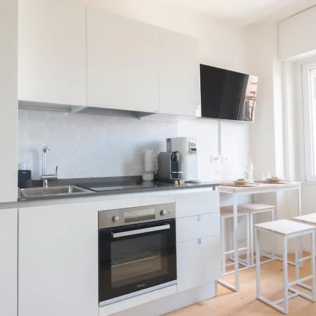 Modern Stylish Apartment - Isola & Central Station-2